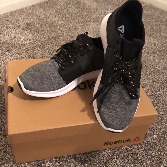 Reebok Shoes - 🏃🏼‍♀️ Reebok Trilux Running Shoes 🏃🏼‍♀️